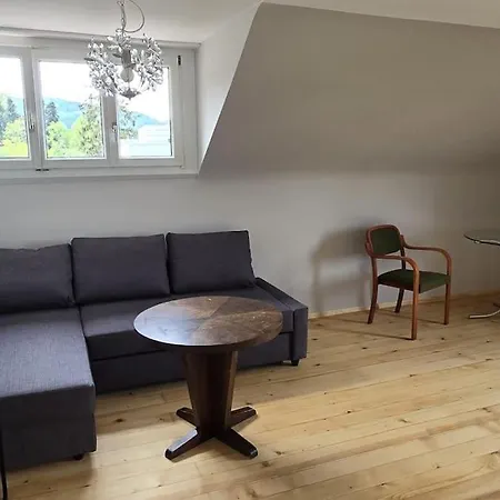 Lakeview Bodensee Apartment, Bregenz, Austria شقة