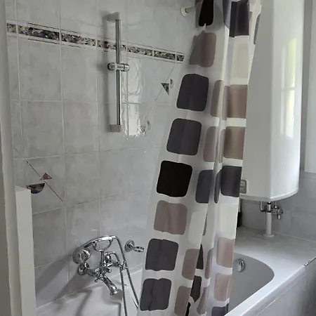 Lakeview Bodensee Apartment, Bregenz, Austria لوشاو باي بيرغنز