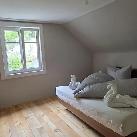 Lakeview Bodensee Apartment, Bregenz, Austria شقة