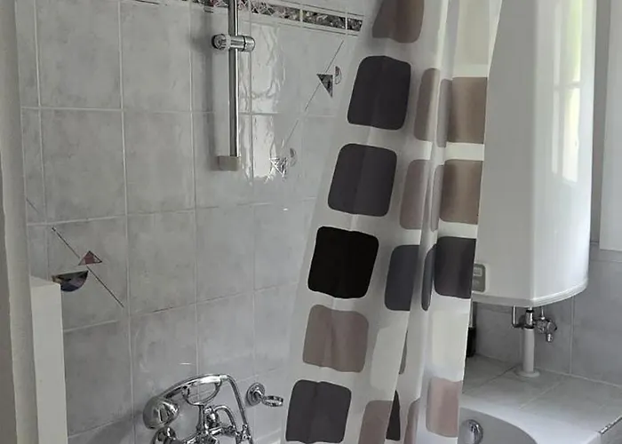 Lakeview Bodensee Apartment, Bregenz, Austria Lochau