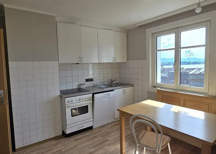 Lakeview Bodensee Apartment, Bregenz, Austria Lochau